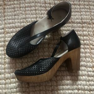 Eric Michael black leather wedges